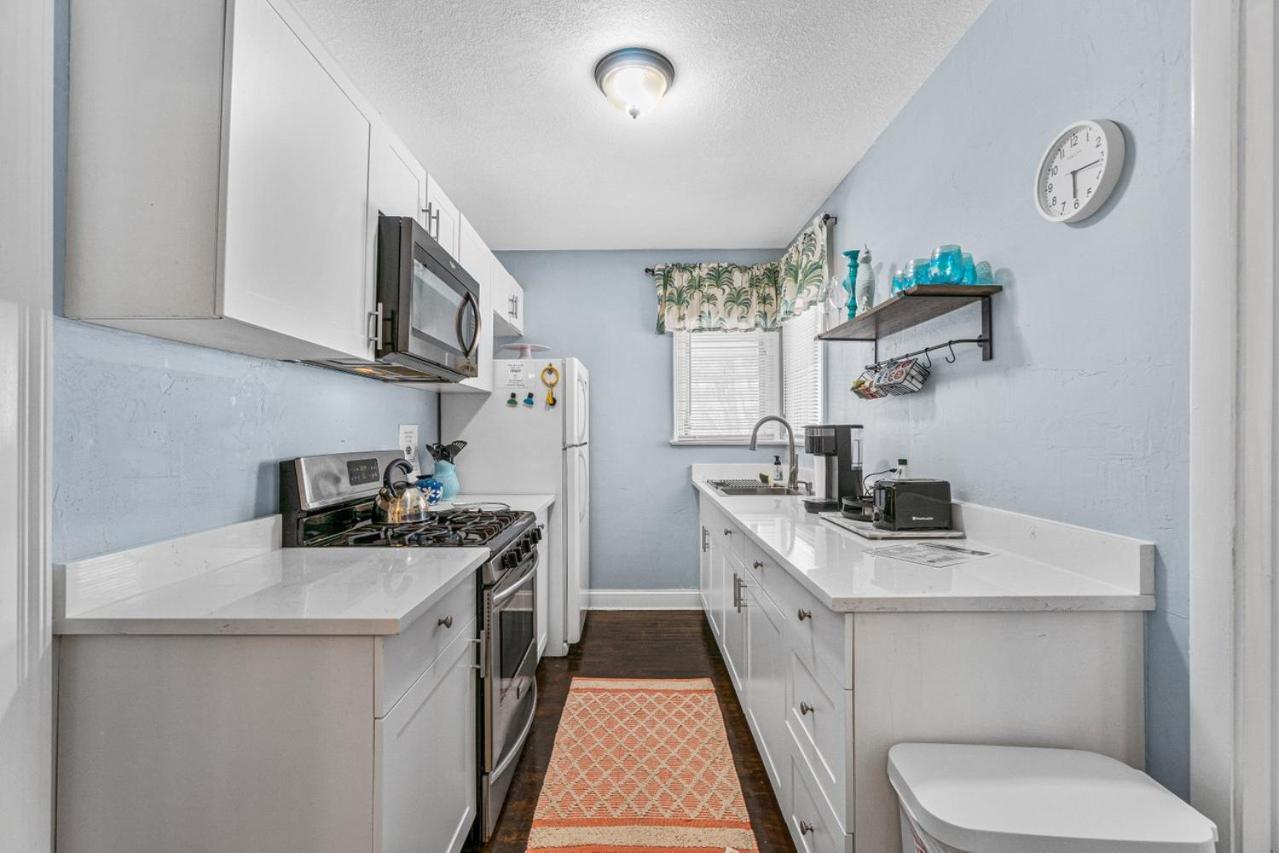 Steps To Beach & Downtown! Spacious Beach Bungalow #2 Lake Worth Beach Eksteriør bilde