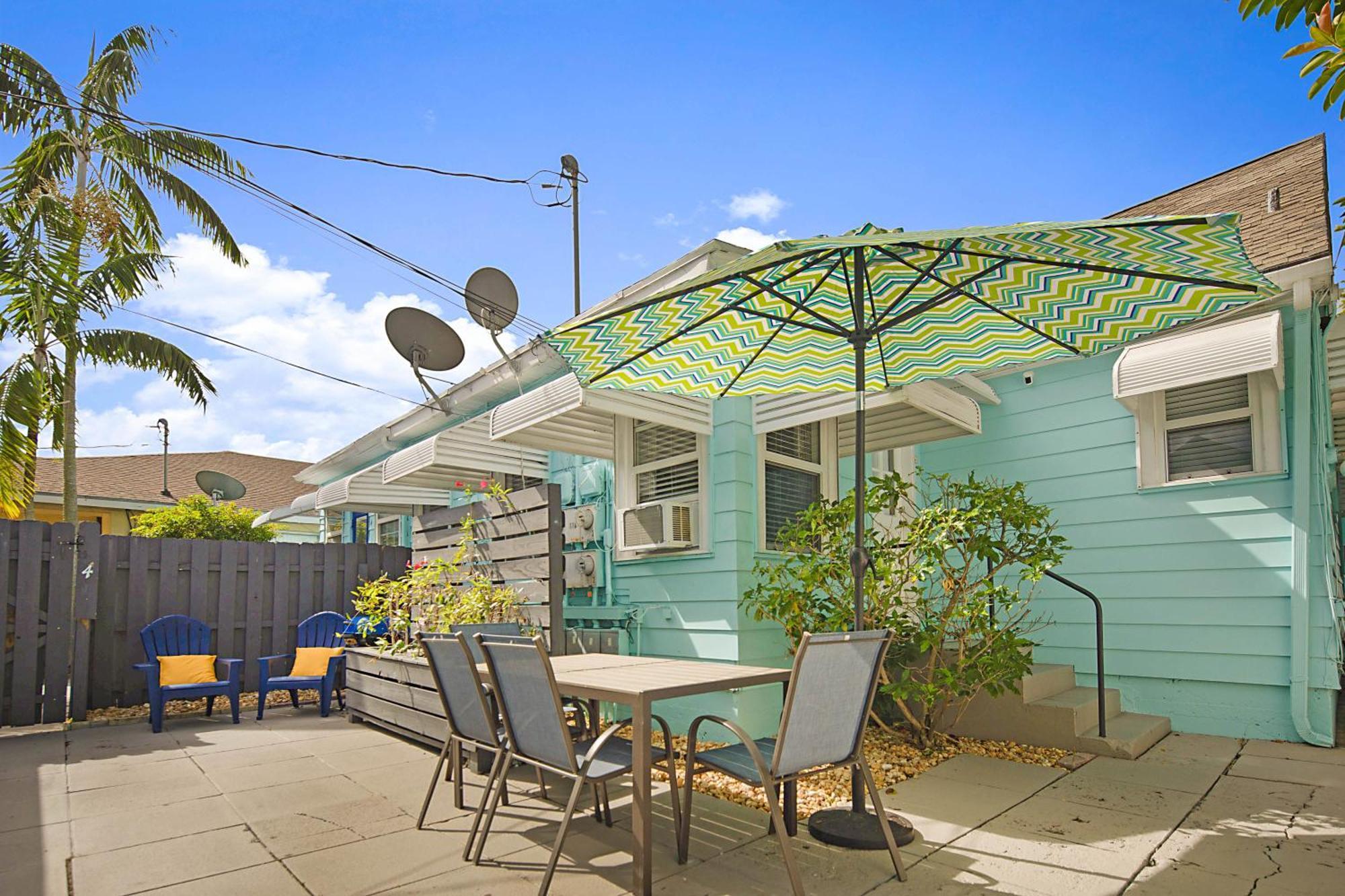 Steps To Beach & Downtown! Spacious Beach Bungalow #2 Lake Worth Beach Eksteriør bilde