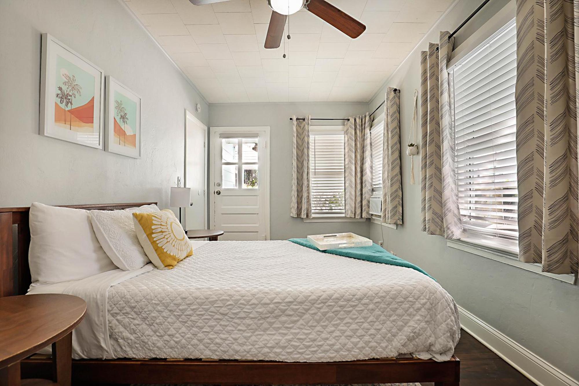 Steps To Beach & Downtown! Spacious Beach Bungalow #2 Lake Worth Beach Eksteriør bilde